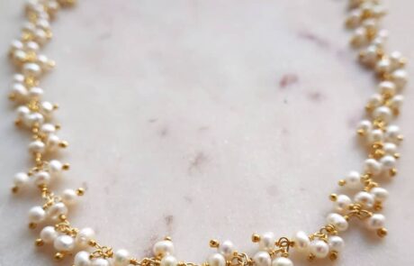 Leni necklace flatlay