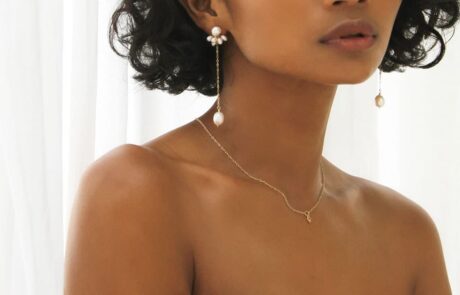 olivia pearl collar worn